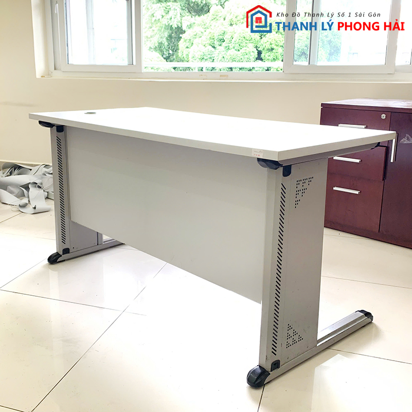 ban-lam-viec-cu-4-2 Bàn Làm Việc Chân Sắt Cũ Hiệu Hòa Phát
