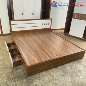 Giường Ngủ MDF Có Hộc 1m6 Mới 99%