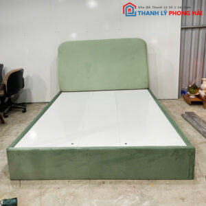Thanh Lý Giường Bọc Nhung Sang Trọng Mới 99%