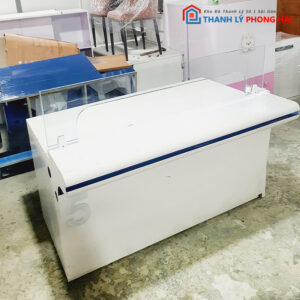 Quầy Tiếp Tân 1m4 Cũ Có Vách Kính