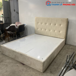 thanh-ly-giuong-ngu-4-1-300x300 Vứt Bỏ Giường Cũ Có Sao Không? TOP Mẫu Giường Thanh Lý Giá Tốt Tại Phong Hải