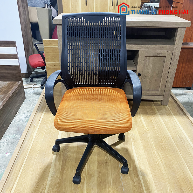 ghe-van-phong-cu-2-3 Ghế Xoay Văn Phòng Cao Cấp Lưng Nhựa Thoáng Mát