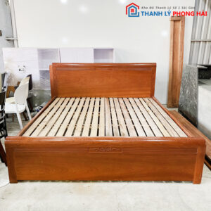 Giường Gỗ Cũ 1m8 Thiết Kế Chắc Chắn