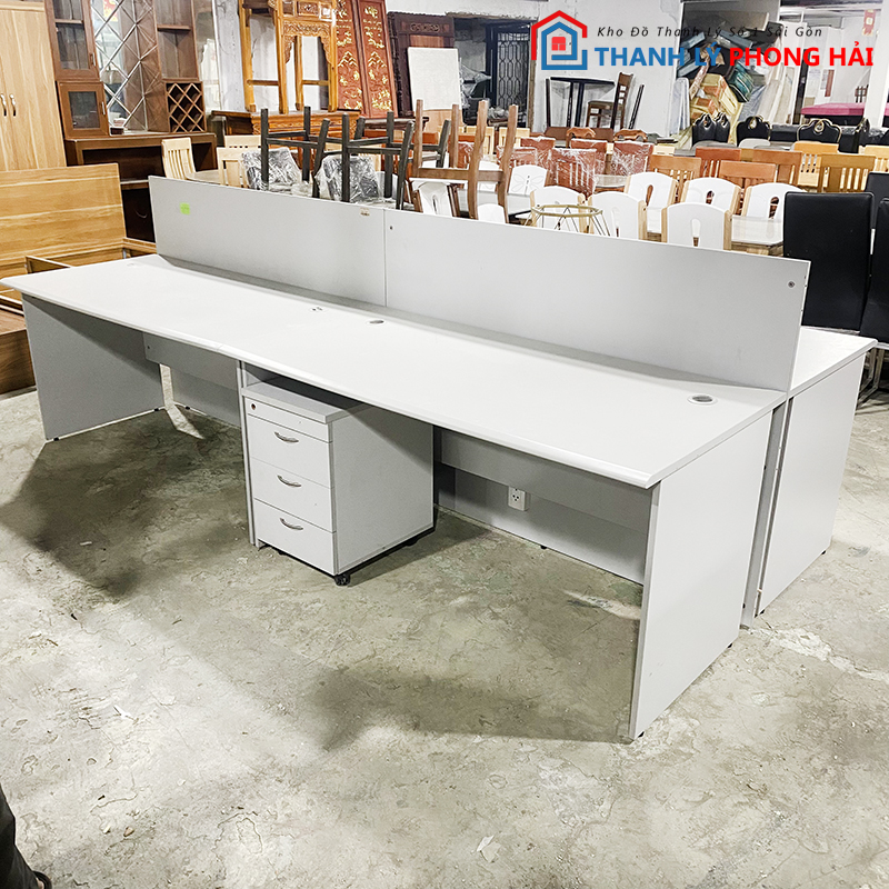ban-lam-viec-cu-4 Cụm Bàn Làm Việc 8 Chỗ Ngồi Cũ Giá Rẻ