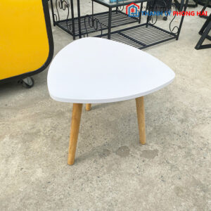 Bàn Sofa Tam Giác Cạnh Bo Cong Cũ