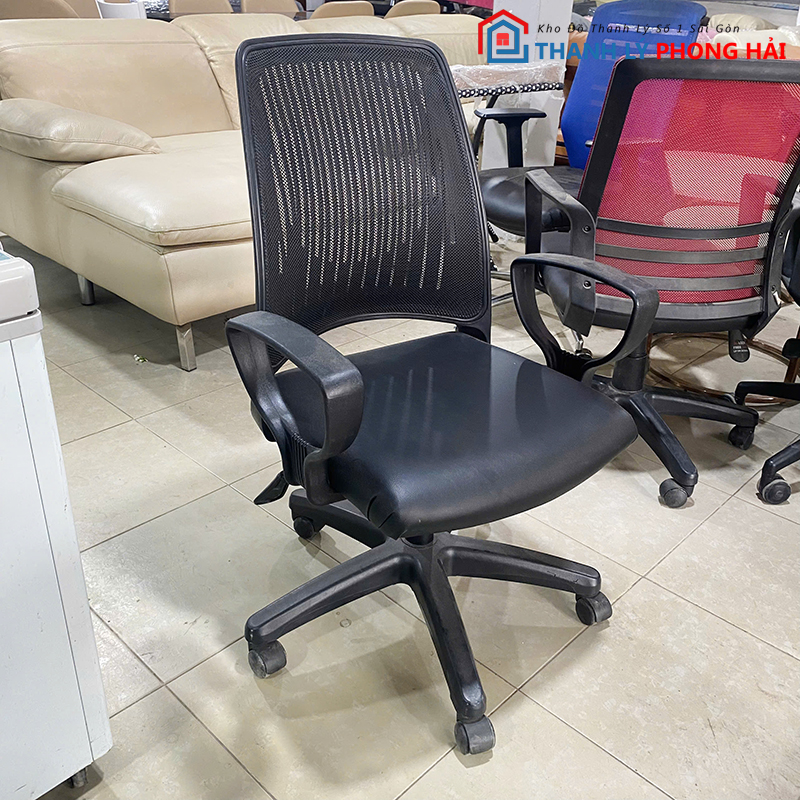 ghe-van-phong-cu-10 Ghế Xoay Văn Phòng Đen Lưng Lưới Cũ