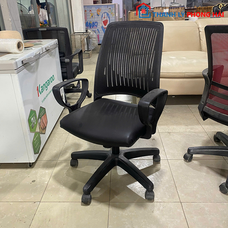 ghe-van-phong-cu-8 Ghế Xoay Văn Phòng Đen Lưng Lưới Cũ