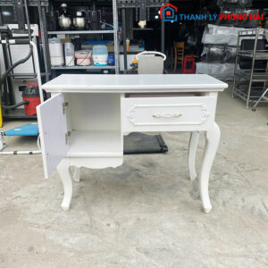 bàn trang điểm cũ