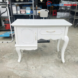 bàn trang điểm cũ