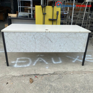 Bàn Làm Việc Chân Sắt Đơn Giản Cũ 1m6