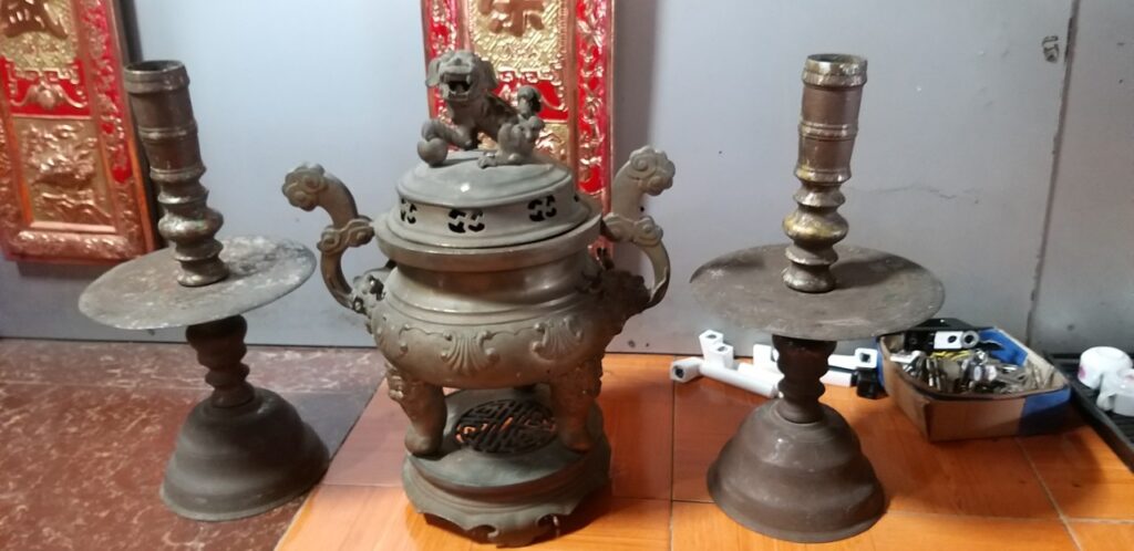 cua-hang-thu-mua-lu-dong-cu-1024x498 Địa chỉ thu mua lư đồng cũ giá cao tại TPHCM