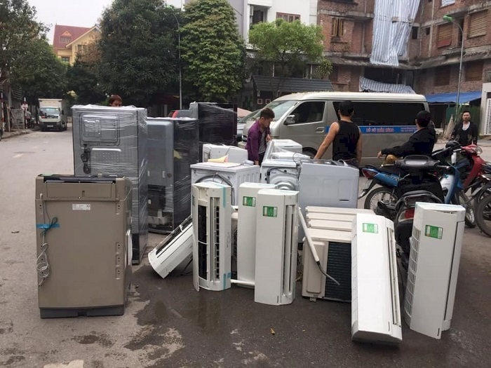 thu-mua-do-dien-tu-gia-cao Thu Mua Đồ Cũ Giá Cao, Thu Mua Bàn Ghế Cũ Tại TPHCM