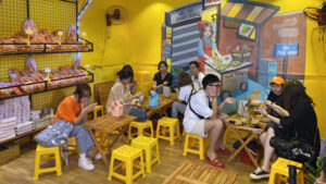 Bàn ghế quán ăn vặt