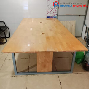Bàn Văn Phòng Cũ Mặt Gỗ Chân Sắt Vuông Xám