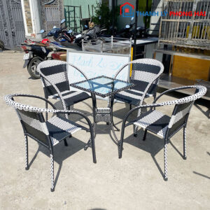 Bộ Bàn Ghế Cafe Giả Mây Cũ Đẹp 99%