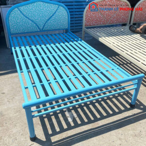 Thanh Lý Giường Sắt Nhiều Màu 1m2 Tựa Đầu Hoa Văn Mới 99%