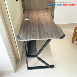 Bàn Gaming 1m2 Chân Chữ K Mặt Khuyết Cũ