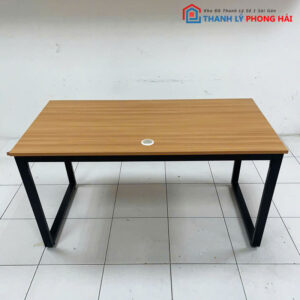 Bàn Làm Việc 1m4 Có Lỗ Đi Dây Cũ