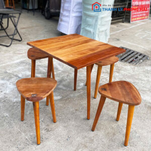 Bộ Bàn Ghế Cafe Vuông Gỗ Kèm 4 Ghế Cũ