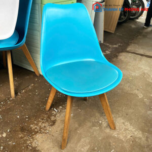 Ghế Nhựa Eames Xanh Cũ