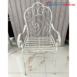Ghế Sắt Nghệ Thuật Màu Trắng Cũ