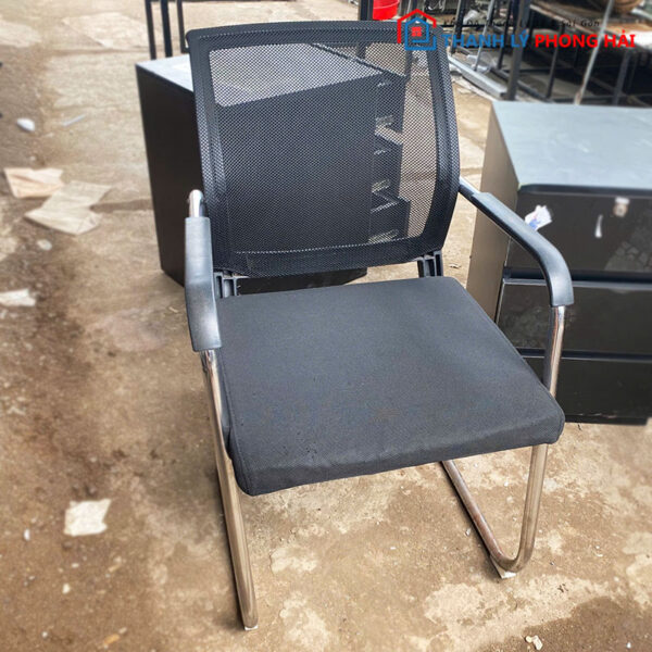 Ghế Văn Phòng Chân Quỳ Lưng Lưới Đen Cũ