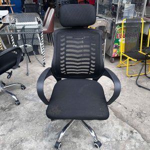 Ghế Xoay Lưới Có Tựa Đầu Chân Inox Cũ