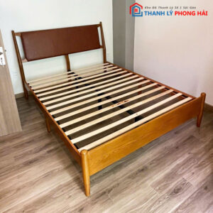 Giường Ngủ Gỗ 1m6 Đầu Nệm Bọc Simili Cũ