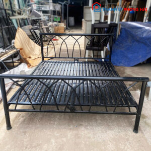 Giường Sắt Đen 1m8 Cũ Bền Chắc