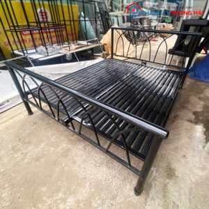Giường Sắt Đen 1m8 Cũ Bền Chắc