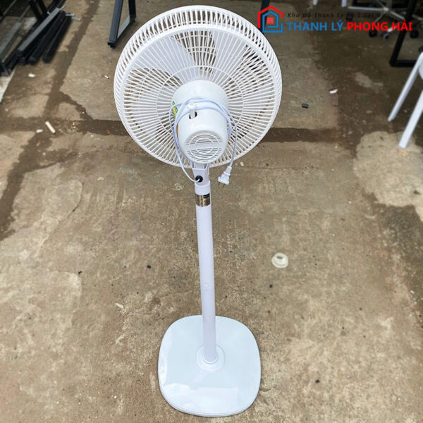 Quạt Đứng Mitomo 3 Tốc Độ Gió