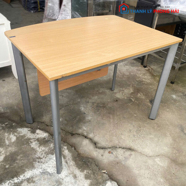 Bàn Làm Việc 1m Cũ Có Yếm Trước