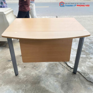 Bàn Làm Việc 1m Cũ Có Yếm Trước