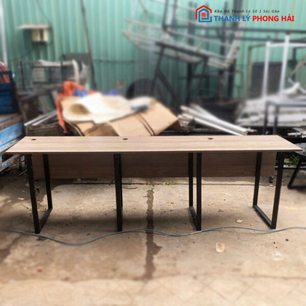 Bàn Làm Việc 2m4 Phù Hợp Cho 3 Người
