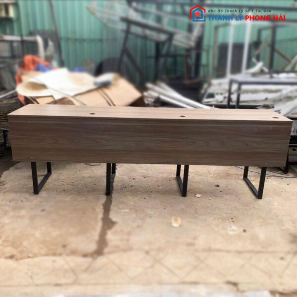 Bàn Làm Việc 2m4 Phù Hợp Cho 3 Người