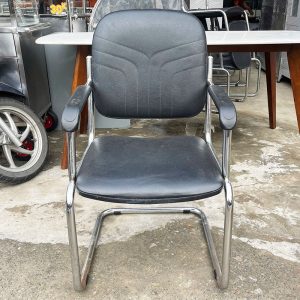 Ghế Chân Quỳ Cũ Inox Bọc Da Màu Đen