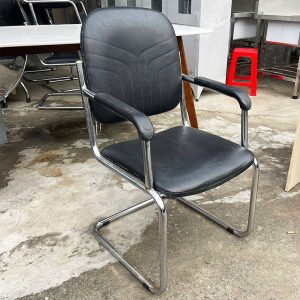 Ghế Chân Quỳ Cũ Inox Bọc Da Màu Đen