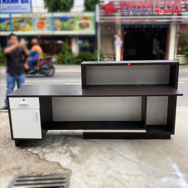 Quầy Lễ Tân 2m2 Cách Điệu