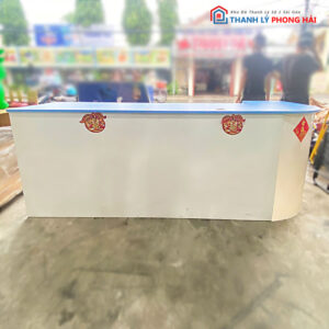 Quầy Lễ Tân Chữ L 2m2 Màu Trắng Viền Xanh Cũ