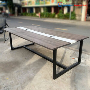 Bàn Họp 2m4 Có Lỗ Đi Dây Tiện Lợi Cũ