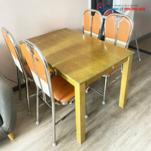 Bộ Bàn Ăn 1m2 Kèm 4 Ghế Đệm Simili Cũ