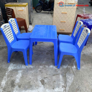 Thanh Lý Bộ Bàn Ghế Nhựa Qui Phúc Xanh 64cm Mới 99%