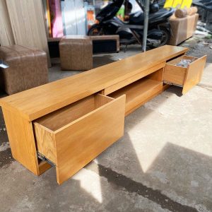Kệ Tivi Gỗ 2m4 Màu Gỗ Sáng Cũ