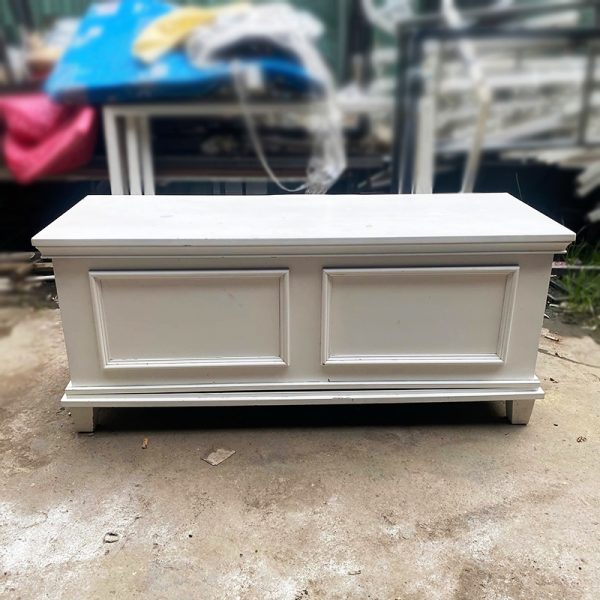 Rương Gỗ Cũ 1m1 Màu Trắng Sang Trọng