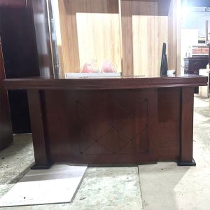 Bàn Giám Đốc 1m6 Có Bửng Che Cũ