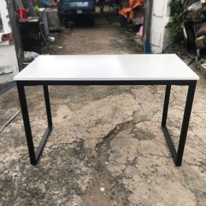 Bàn Làm Việc Chân Sắt Chữ U 1m2 Mới 99% (Nhiều Màu)