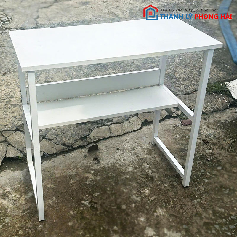 ban-lam-viec-cu-mau-trang-2 Bàn Làm Việc Cũ Màu Trắng Chân Sắt 80cm Cũ