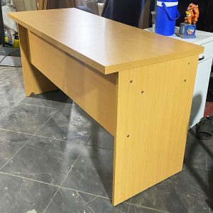 Bàn Làm Việc Gỗ MDF 1m5 Có Bửng Che Cũ