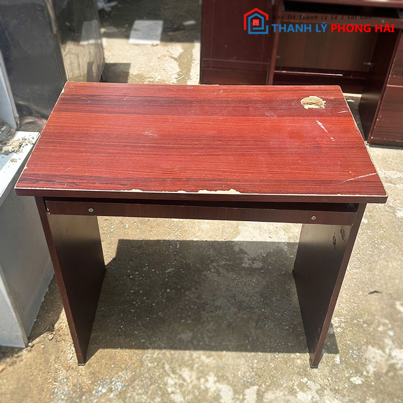 ban-lam-viec-mau-do-80cm-1 Bàn Làm Việc Màu Đỏ 80cm Kèm Ngăn Kéo Bàn Phím Cũ