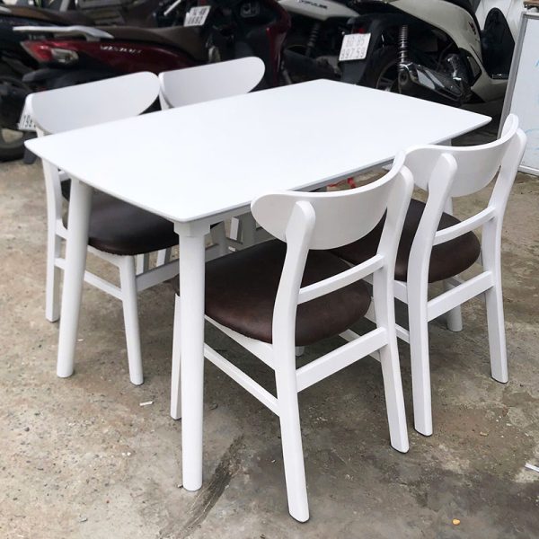 Bộ Bàn Ăn Mango Màu Trắng 1m2 Kèm 4 Ghế Cũ